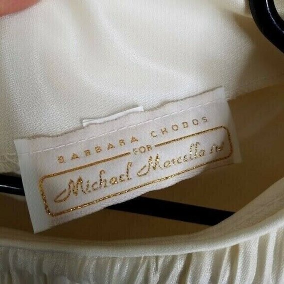 Vintage White Long Sleeve Pleated Dress With Layered Chiffon Skirt & Rose Detail - Picture 8 of 9